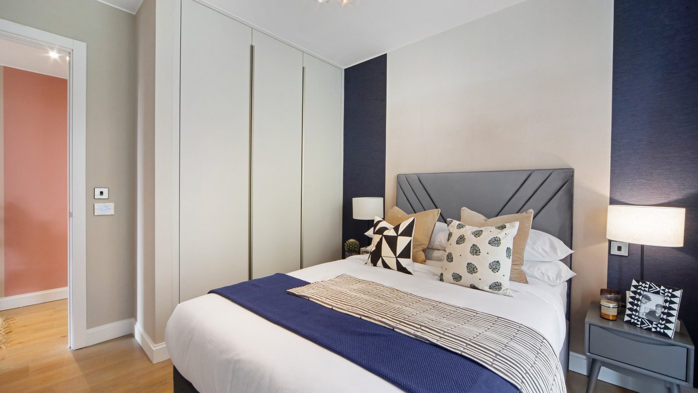 Made-to-measure fitted wardrobes in a bedroom